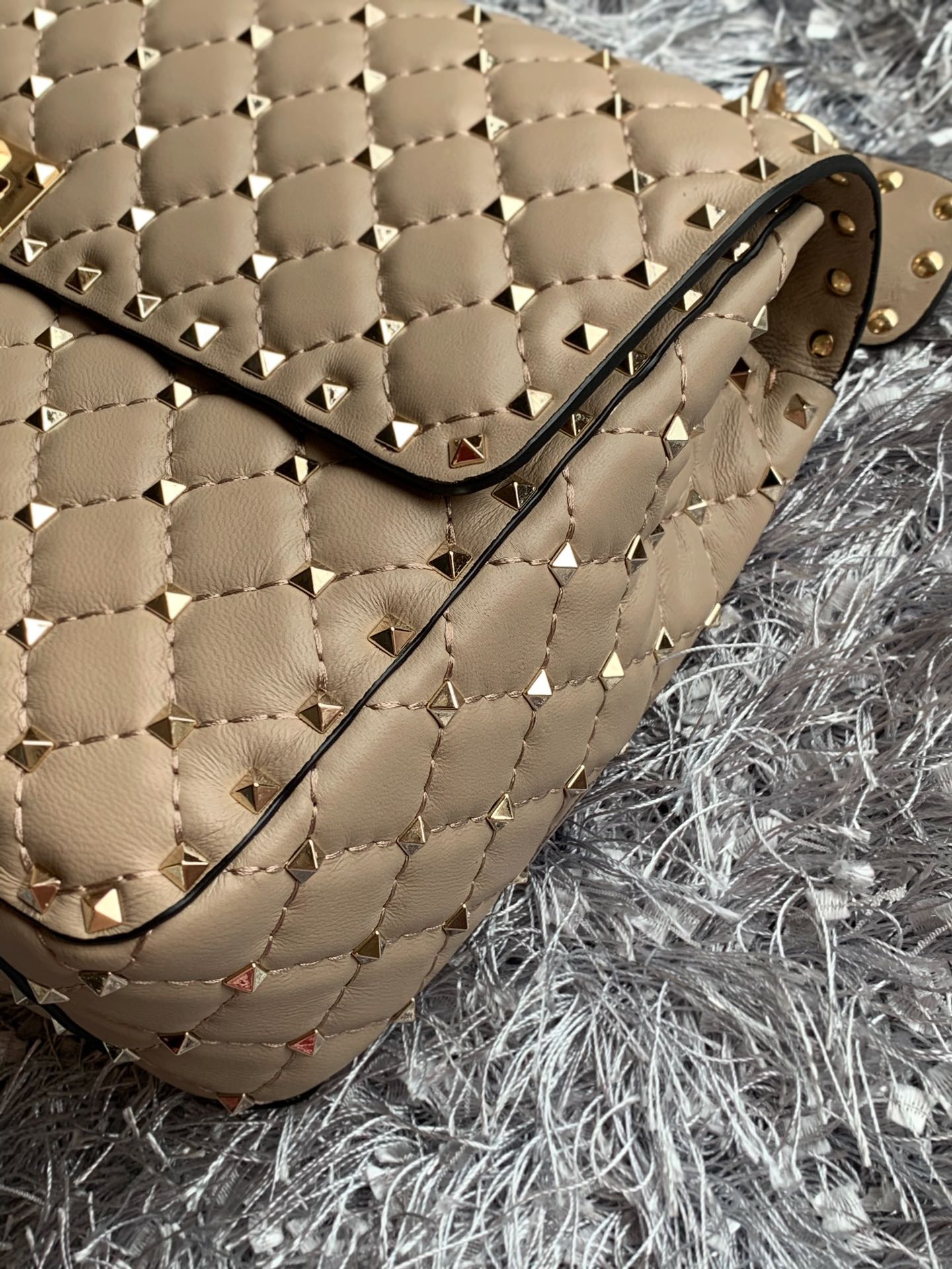 Valentino Garavani Rockstud Spike Big Chain Bag in Apricot Supple Lambskin Nappa